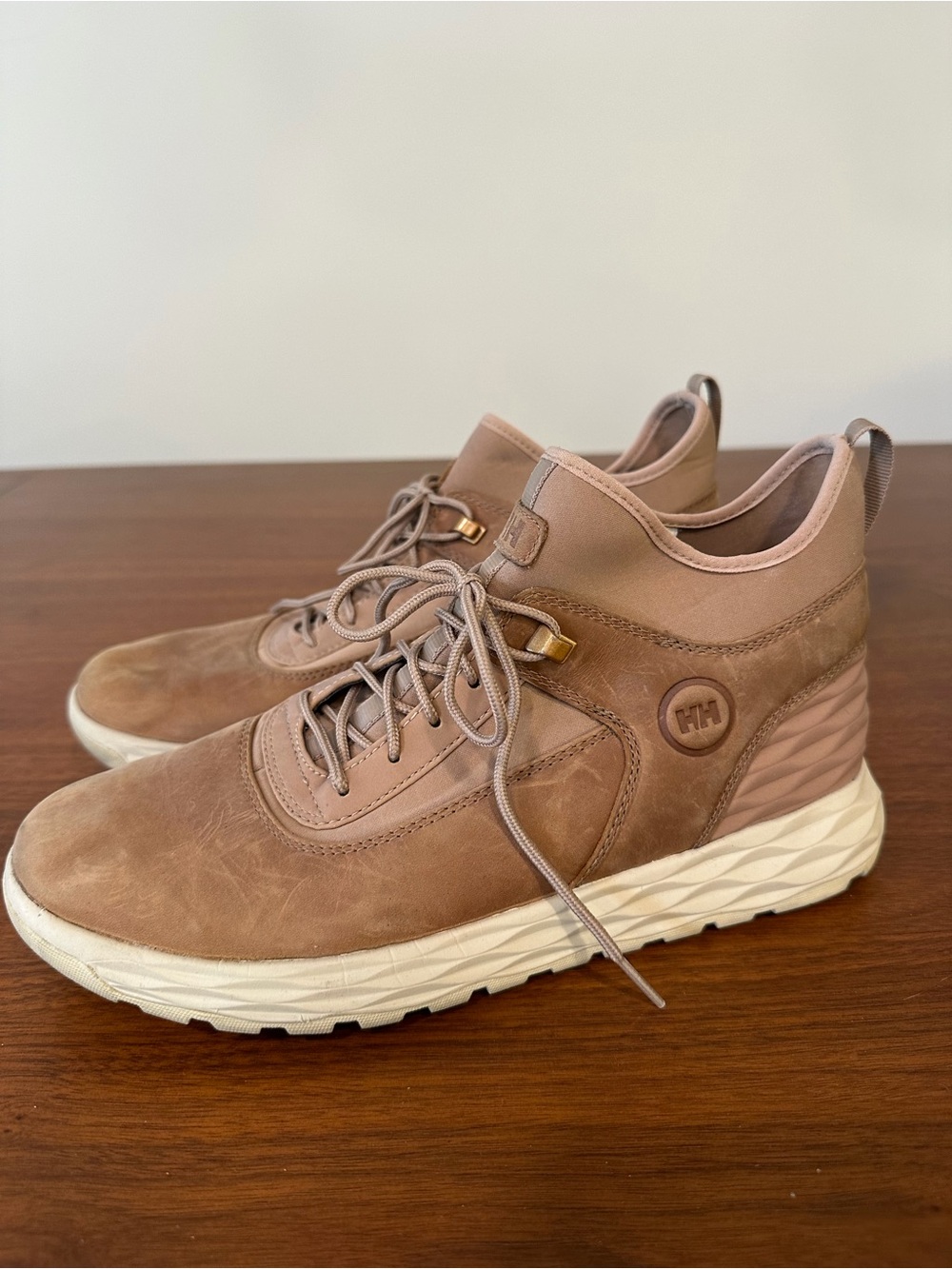 Helly Hansen Women’s Tan Brown Leather Athletic High-Top Boots sz 10